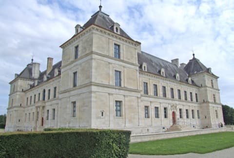 Élagueur Ancy-le-Franc
