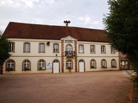 Élagueur La Ferté-Loupière